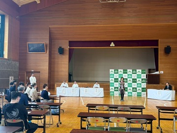 審査員挨拶写真 (2).jpeg